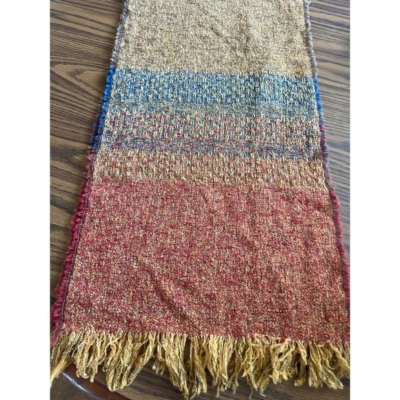 Celtic Kerry Woollen Mills woman’s lambs wool and nylon scarf with fringe - Picture 1 of 3